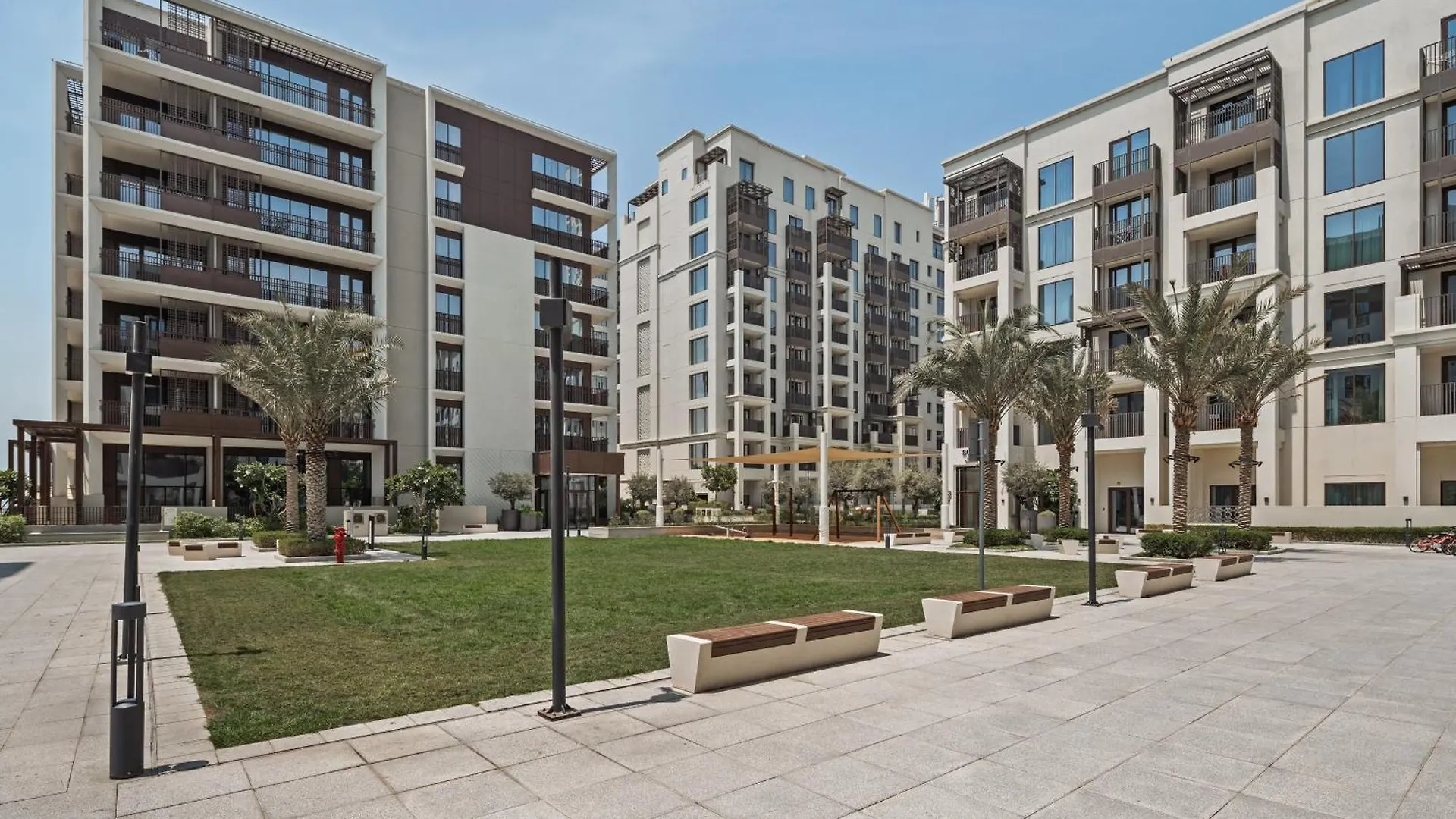 Qua Serenity Poolside With Community Views Dubai